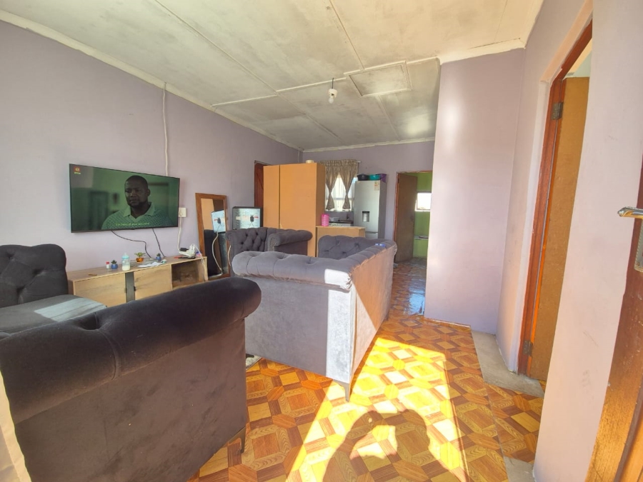 2 Bedroom Property for Sale in Zwide Eastern Cape
